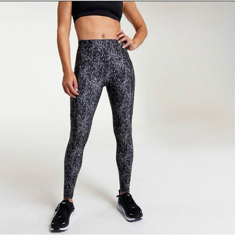 🌸 Calia Gray and Black Cold Weather Collection High Rise Legging Size XS